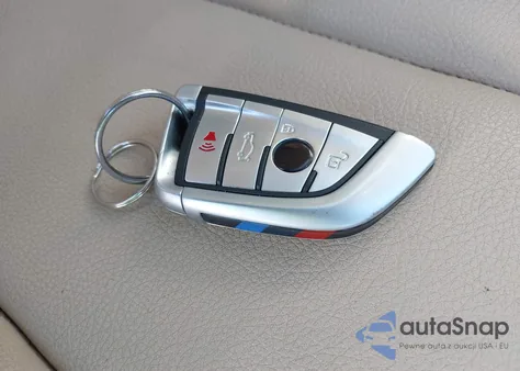 2015 BMW 320I xDrive из США, поврежденный, VIN WBA3C3G58FNS73185